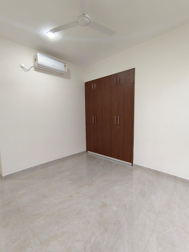Room, tata-serein 3 Bedroom 1140 Sq.Ft. Apartment In Pokhran Road No Two Thane 9462312