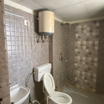 Bathroom in 2.5 BHK Apartment at Gardenia Gateway, Sector 75 – for Rent
