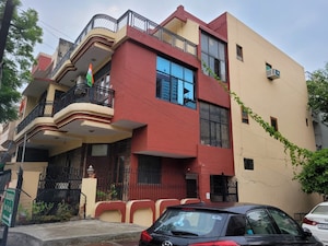  Plot – Exterior View View at Tulip Mall, Sector 46 - for Sale