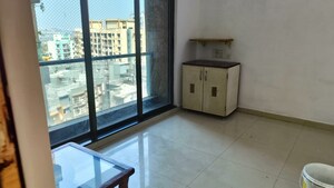 Room in 2.5 BHK Apartment at Runwal Symphony, Santacruz East – for Sale