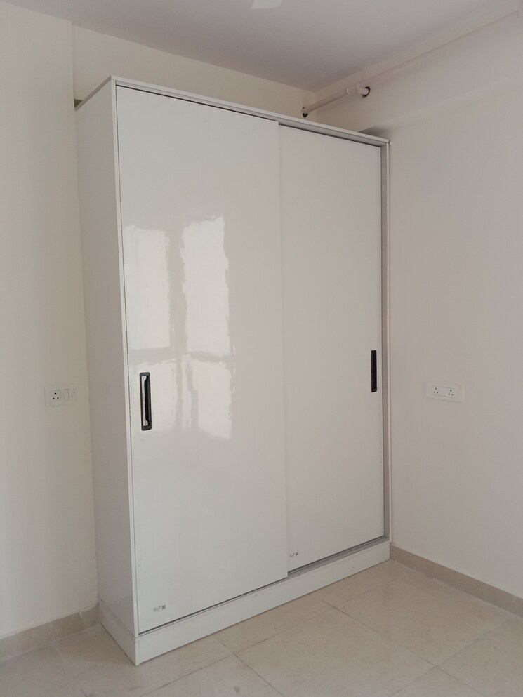 Room, signature-global-prime 2 Bedroom 700 Sq.Ft. Apartment In Sector 63a Gurgaon 9462327