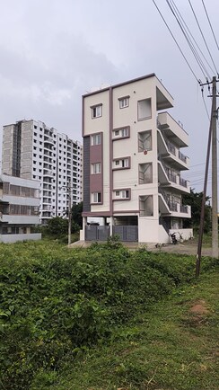 Plot For Sale in Sai Prashanthi 0.1