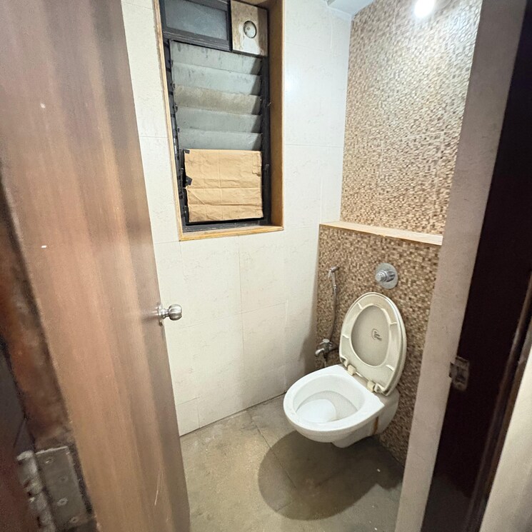 Bathroom, lodha-palava-city-lakeshore-greens 1 Bedroom 508 Sq.Ft. Apartment In Hedutane Thane 9462410