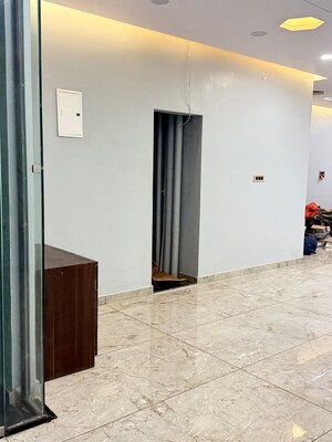 Floor Plan in  Showroom at Gomti Nagar – for Rent