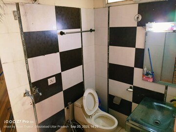 Team Area in 2 BHK Apartment at Proview Laboni, Dundahera – for Rent