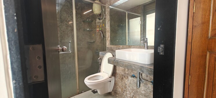 Bathroom, l-t-emerald-isle 3 Bedroom 1505 Sq.Ft. Apartment In Powai Mumbai 9462415