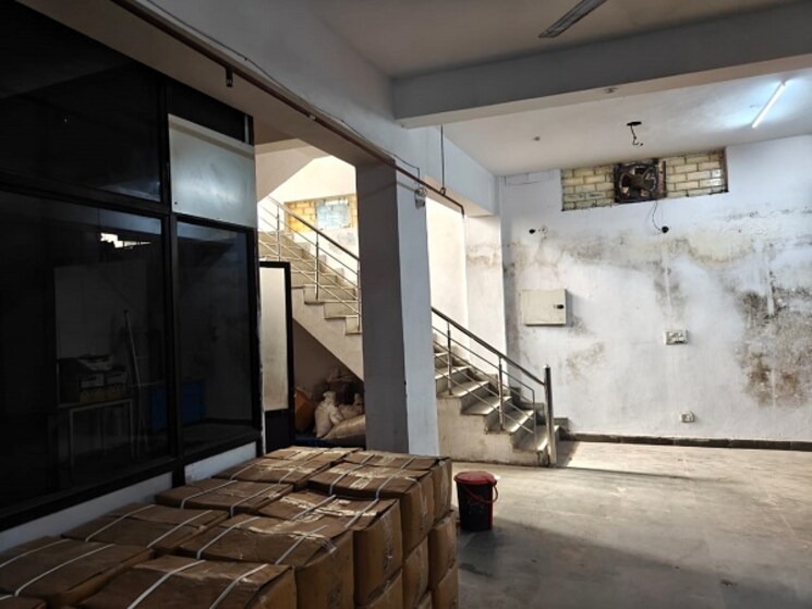 Gym, sector 63 Commercial Industrial Plot 5400 Sq.Ft. In Sector 63 Noida 9462393