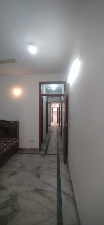 Furnished Amenities in 2 BHK Builder Floor at Malviya Nagar – for Rent
