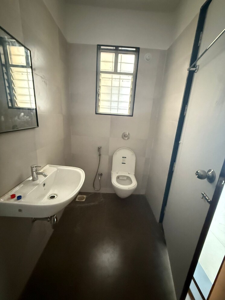 Bathroom, nirman-ajinkyatara 2 Bedroom 600 Sq.Ft. Apartment In Sinhagad Road Pune 9462409