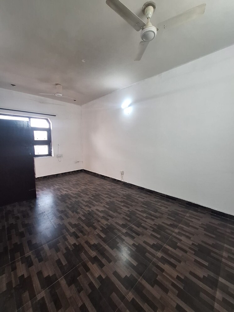 Room, ansal-plaza-sector-23 1 Bedroom 700 Sq.Ft. Builder Floor In Sector 23 Gurgaon 9462413