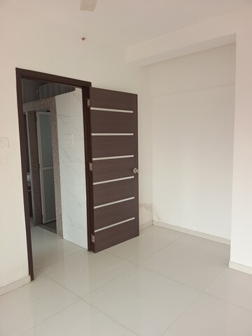 Furnished Amenities in 2 BHK Apartment at Tiara Hills, Mira Road – for Rent