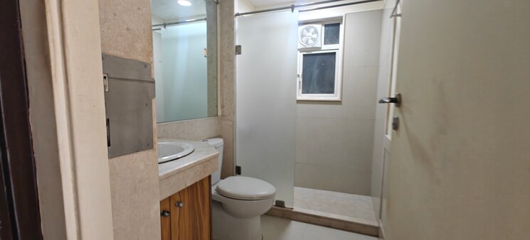 Bathroom, hiranandani-gardens-torino 3 Bedroom 1460 Sq.Ft. Apartment In Powai Mumbai 9462473