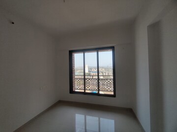 Room in 2 BHK Apartment at Lodha Panacea 1, Dombivli East – for Rent