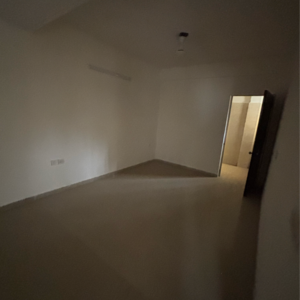 Room in 4 BHK Builder Floor at Sare Springview Floors, Lal Kuan – for Rent
