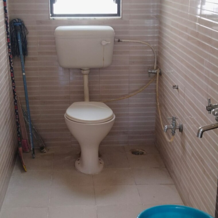 Bathroom, wadgaon sheri 1 Bedroom 790 Sq.Ft. Apartment In Wadgaon Sheri Pune 9462475