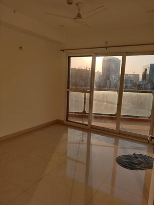 Room in 4 BHK Apartment at Gm Kenjale Emirus, Baner – for Rent