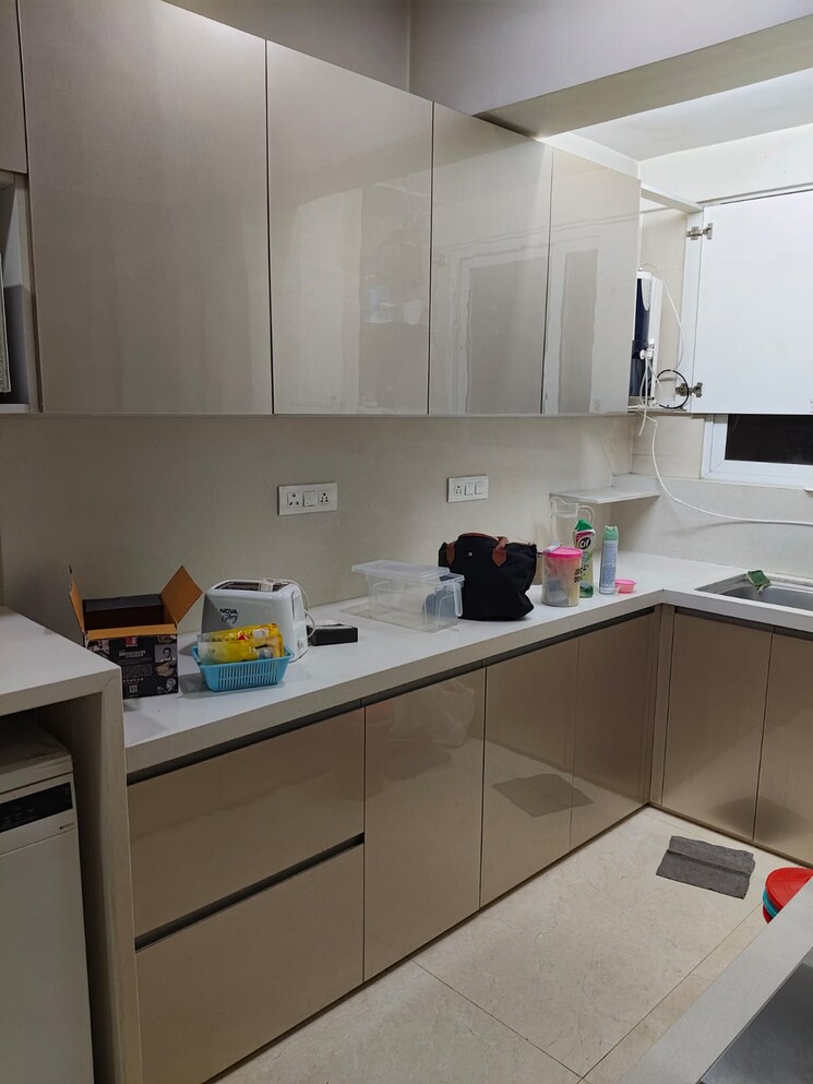 Kitchen, hiranandani-meadows 2.5 Bedroom 805 Sq.Ft. Apartment In Manpada Thane 9462537