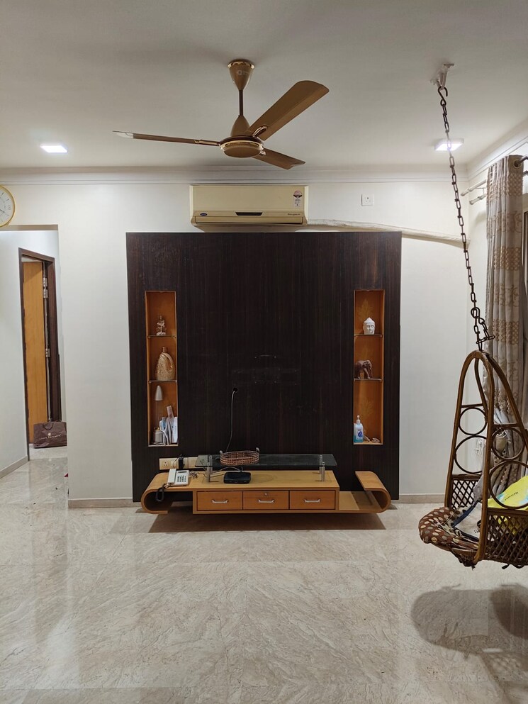 Living Room, hiranandani-meadows 2.5 Bedroom 805 Sq.Ft. Apartment In Manpada Thane 9462537