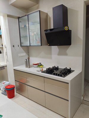 Kitchen in 2.5 BHK Apartment at Hiranandani Meadows, Manpada – for Rent