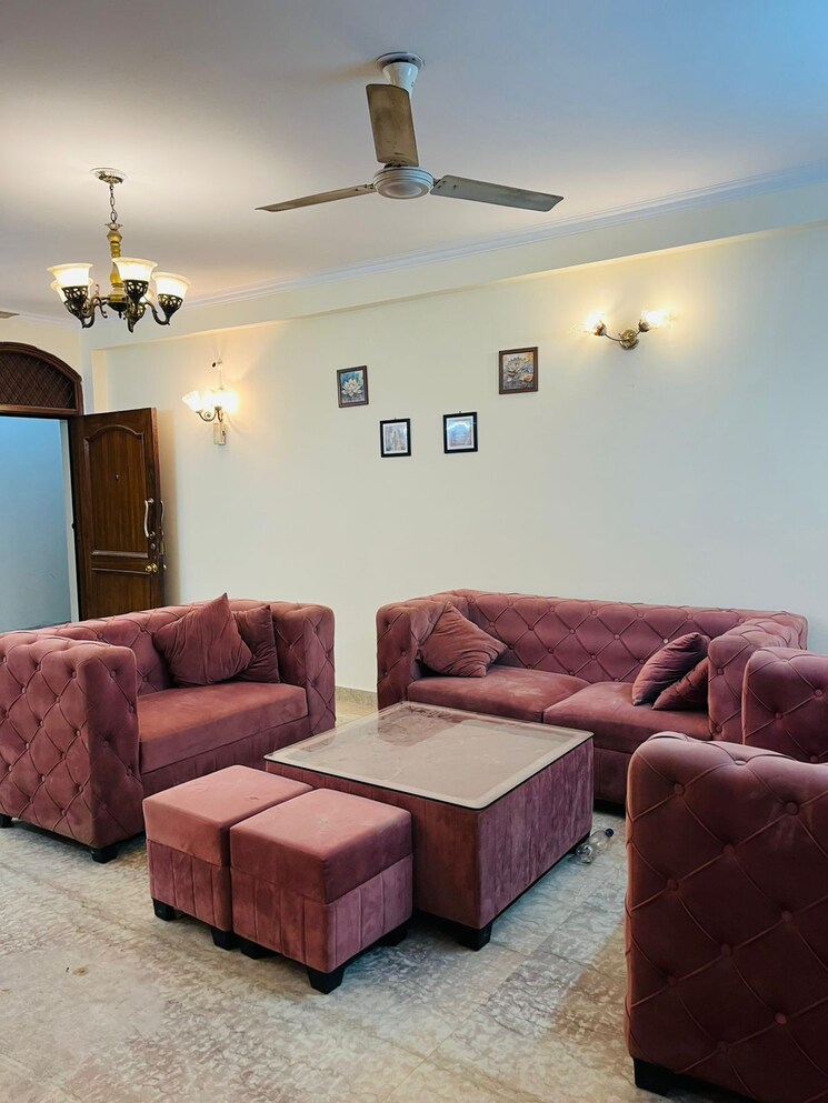 Living Room, saket 2 Bedroom 1200 Sq.Ft. Builder Floor In Saket Delhi 9462549