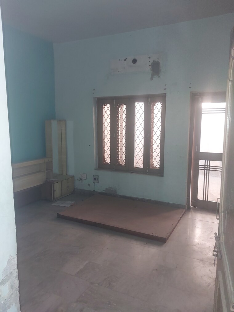 undefined, aliganj Commercial Office Space 3200 Sq.Ft. In Aliganj Lucknow 9462563