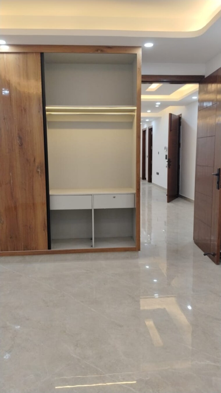 Room, saket 3 Bedroom 1500 Sq.Ft. Builder Floor In Saket Delhi 9462570