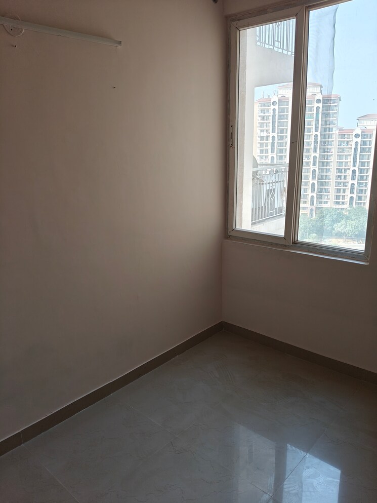 Room, shree-vardhman-green-court 2 Bedroom 690 Sq.Ft. Apartment In Sector 90 Gurgaon 9462598