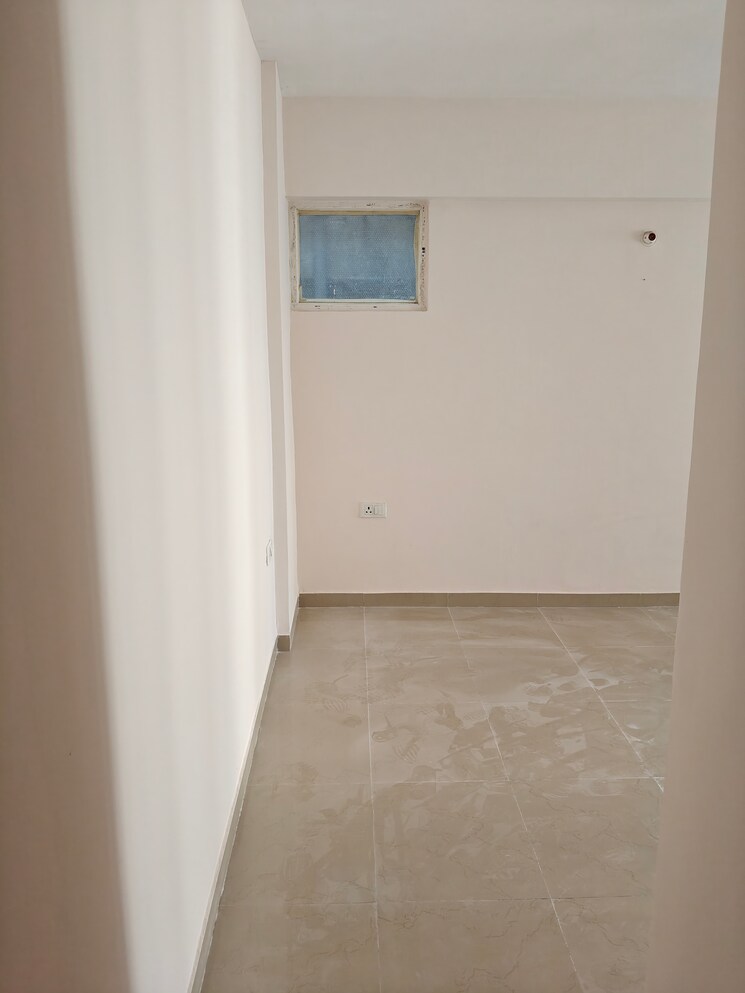 Room, shree-vardhman-green-court 2 Bedroom 690 Sq.Ft. Apartment In Sector 90 Gurgaon 9462598