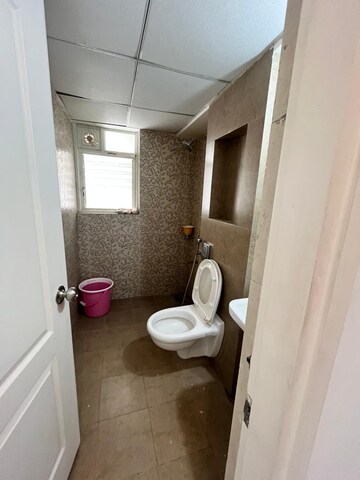 Bathroom in 5 BHK Apartment at Amar Landmark, Baner – for Rent