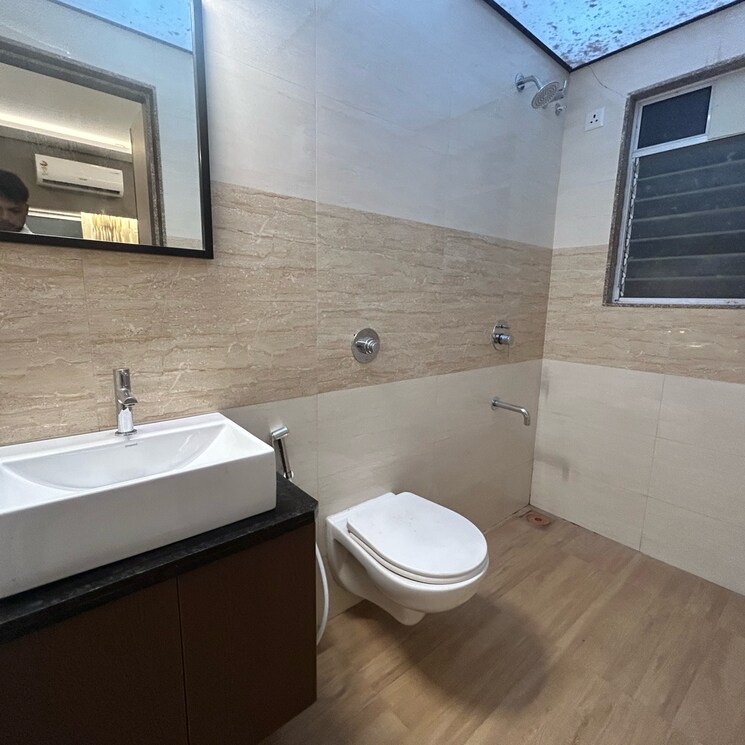 Attached Bathroom, goregaon west 2 Bedroom 620 Sq.Ft. Apartment In Goregaon West Mumbai 9462588