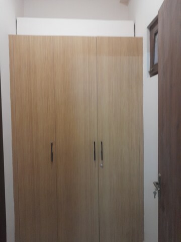 Room in 4 BHK Villa at Narayan Vihar – for Sale