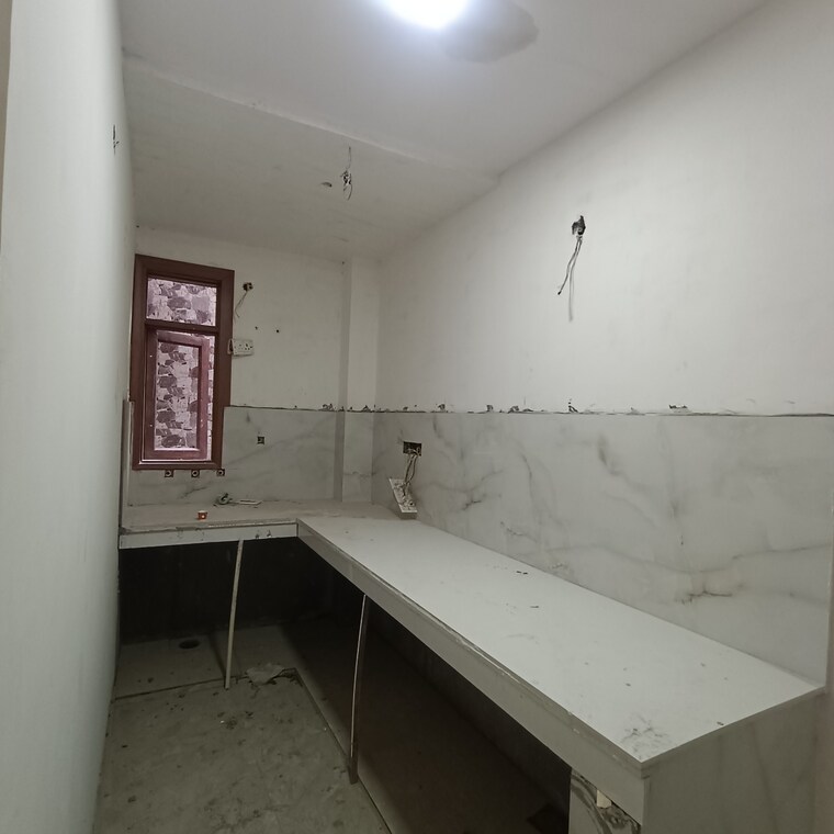 Kitchen, govindpuri 3 Bedroom 900 Sq.Ft. Builder Floor In Govindpuri Delhi 9462633