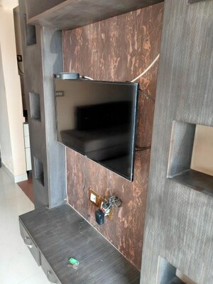 Furnished Amenities in 1 RK Apartment at Golden Arcade Gurgaon, Sector 67 – for Rent