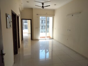 Room in 2 BHK Apartment at Emenox La Solara, Sector 16 Greater Noida – for Sale
