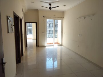 Room in 2 BHK Apartment at Emenox La Solara, Sector 16 Greater Noida – for Sale