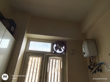 Furnished Amenities in 2 BHK Apartment at Shree Vardhman Mantra, Sector 67 – for Rent