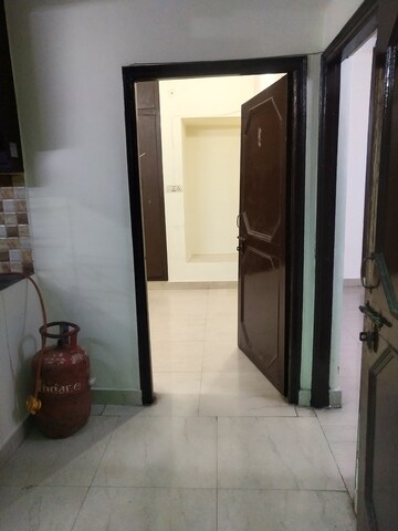 Living Room in 1.5 BHK Independent House at Sector 55 – for Rent