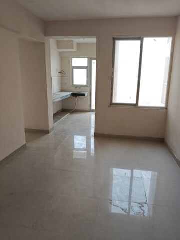 Room in 2 BHK Apartment at Shree Vardhman Green Court, Sector 90 – for Sale