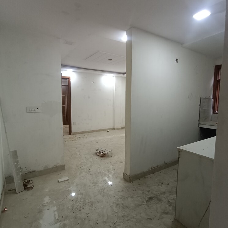 Room, govindpuri 3 Bedroom 900 Sq.Ft. Builder Floor In Govindpuri Delhi 9462661