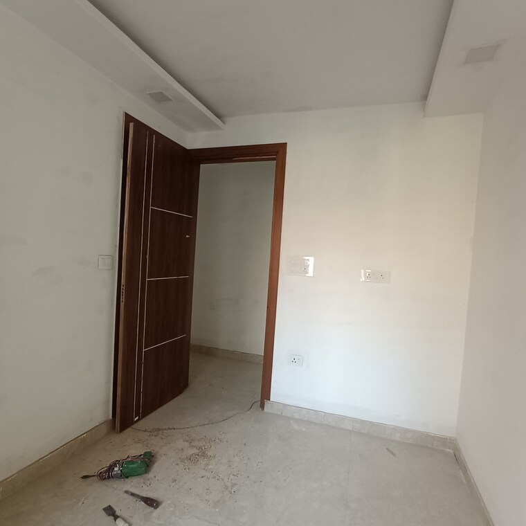 Room, govindpuri 3 Bedroom 900 Sq.Ft. Builder Floor In Govindpuri Delhi 9462661