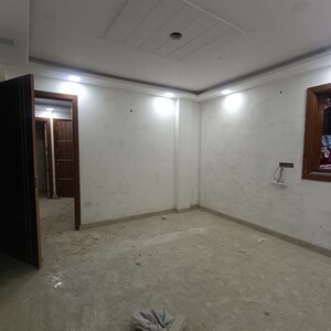 Room in 3 BHK Builder Floor at Govindpuri – for Sale