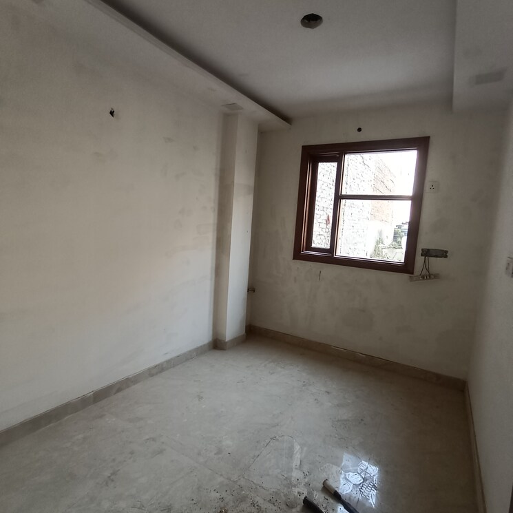 Room, govindpuri 3 Bedroom 900 Sq.Ft. Builder Floor In Govindpuri Delhi 9462661