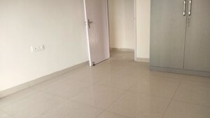 Room in 3 BHK Apartment at Pareena Coban Residences, Sector 99a – for Rent