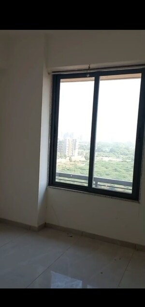 Room in 3 BHK Apartment at Chandkheda – for Rent