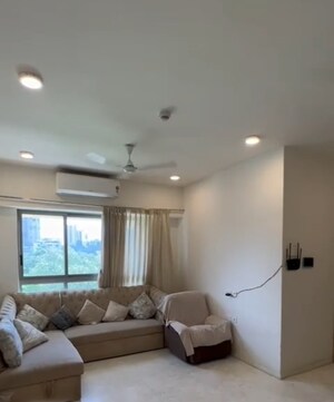 2.5 BHK Apartment For Rent in Jogeshwari West