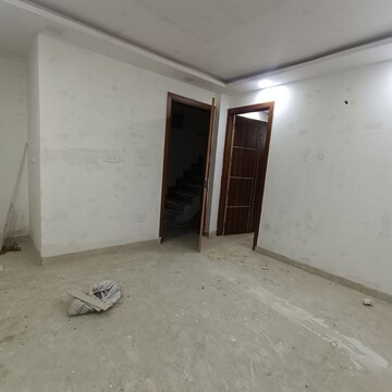 Room in 3 BHK Builder Floor at Govindpuri – for Sale