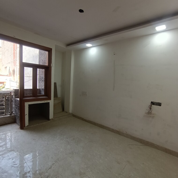 Room, govindpuri 3 Bedroom 900 Sq.Ft. Builder Floor In Govindpuri Delhi 9462689