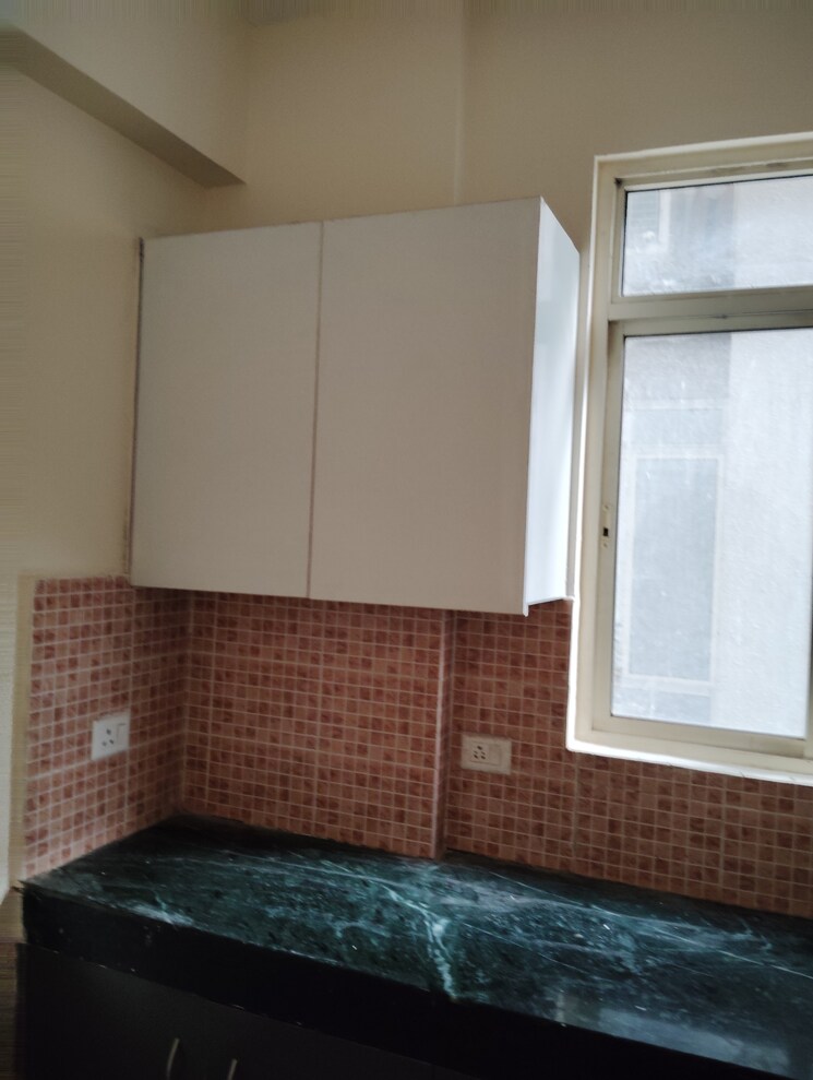 Room, conscient-habitat-78 2.5 Bedroom 600 Sq.Ft. Apartment In Sector 78 Faridabad 9462699