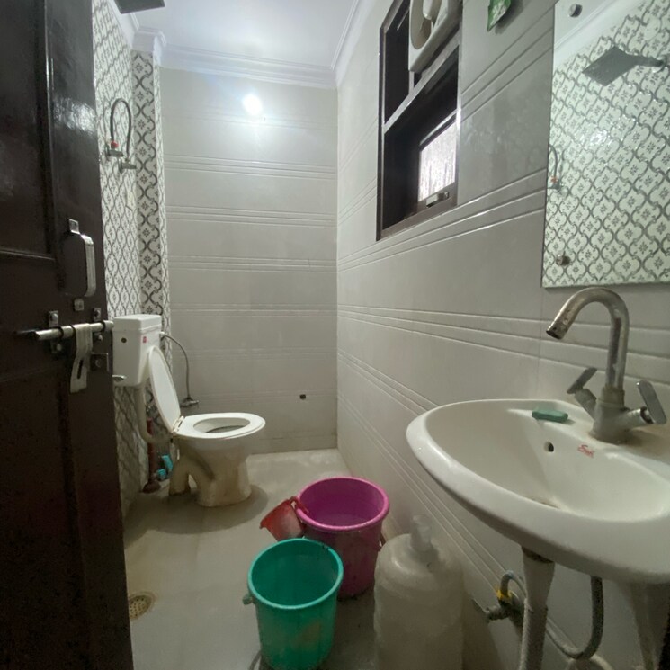 Bathroom, chattarpur 1 Bedroom 550 Sq.Ft. Builder Floor In Chattarpur Delhi 9462697