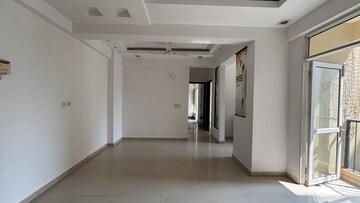 Building Lobby in 2.5 BHK Apartment at Prateek Laurel Phase-II, Sector 120 – for Sale